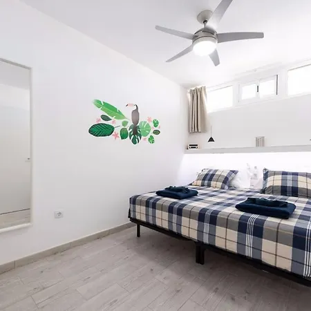 4 Minutes Walk From Yumbo * Maspalomas (Gran Canaria)