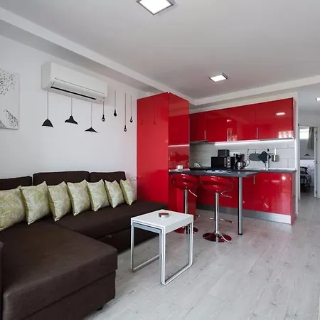 Appartement 4 Minutes Walk From Yumbo