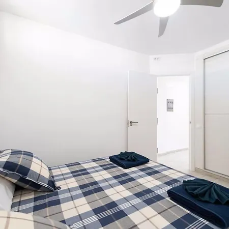 4 Minutes Walk From Yumbo Appartement